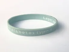 Lys grå-blå